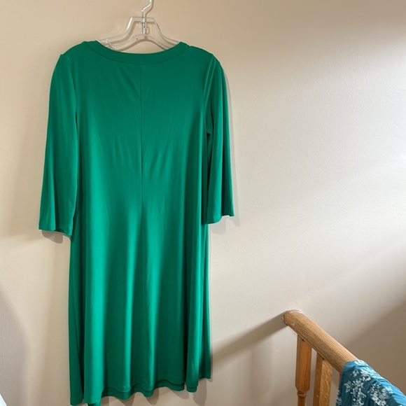 NWT KIM&CO EMERALD GREEN 3/4 SLEEVES SWING DRESS IN SIZE SMALL - Picture 7 of 7